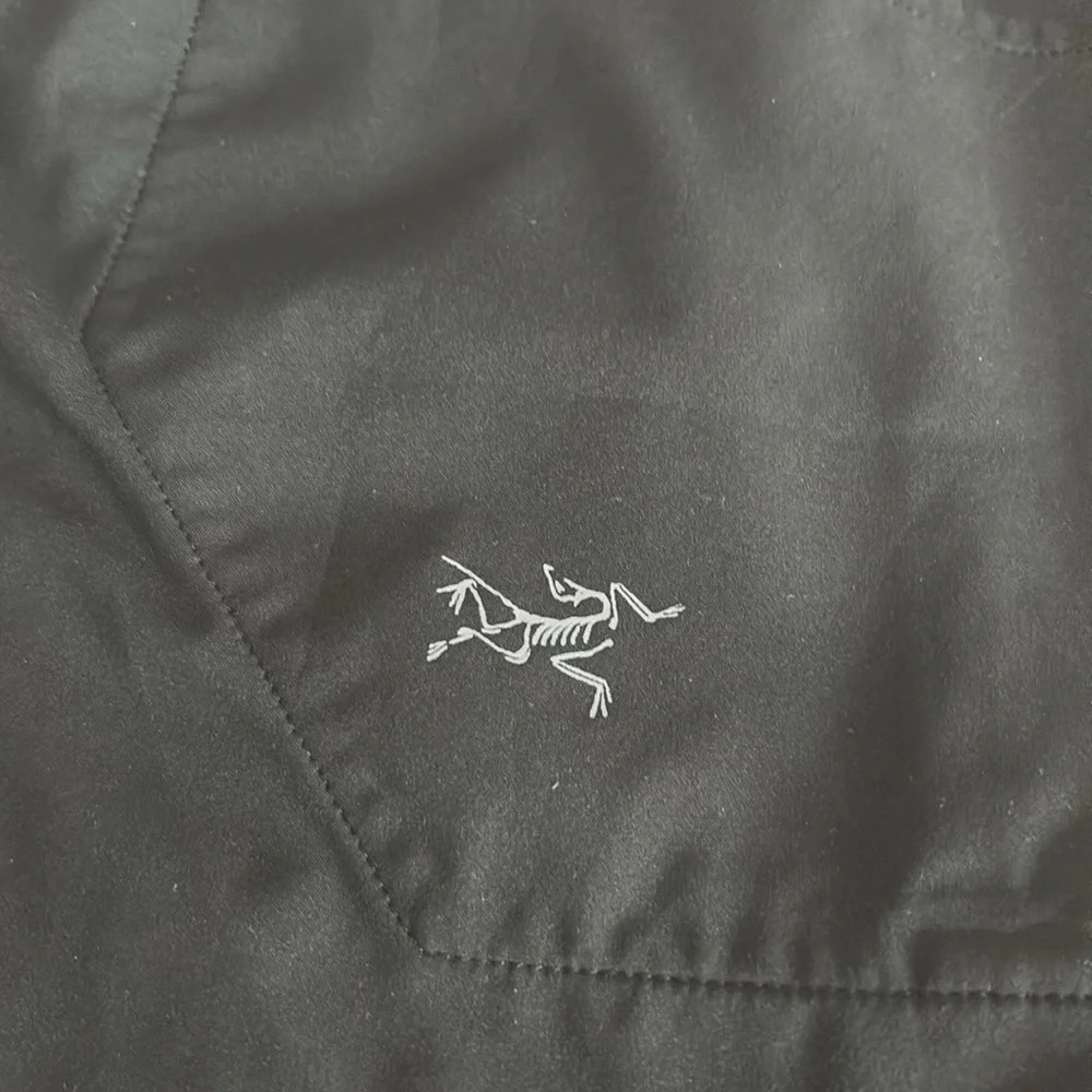 Arc'teryx Contenta Cinch Waist Outdoor Lightweight Dress in Black - Size Medium - Picture 6 of 8